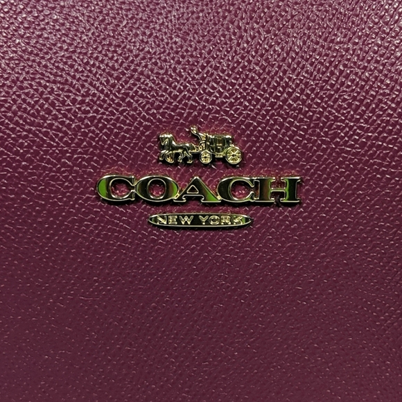 💜 NWT Leah satchel crossbody HTF color!! - Picture 4 of 8